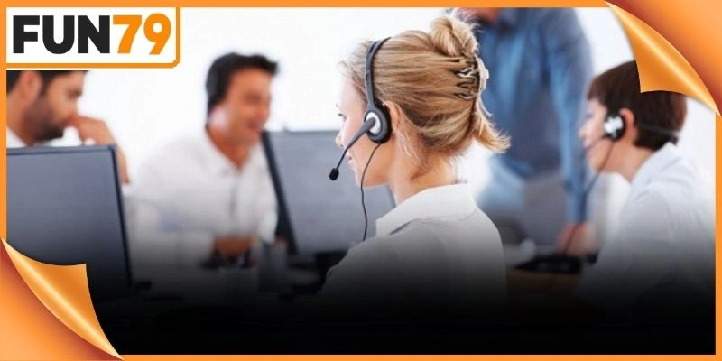 Cửa sổ trò chuyện trực tiếp ngay tại trang chủ vô cùng thuận tiện cho bạn